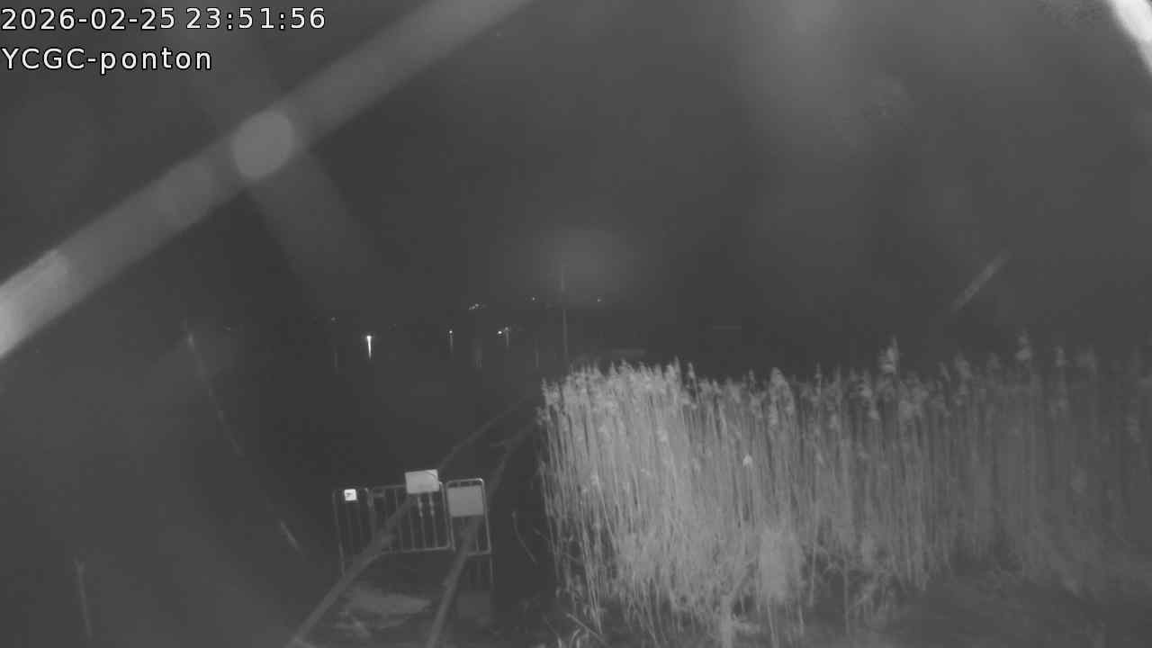 Vue Ponton du YCGC sur le lac de Paladru