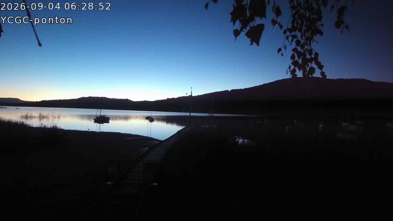 Vue Ponton du YCGC sur le lac de Paladru