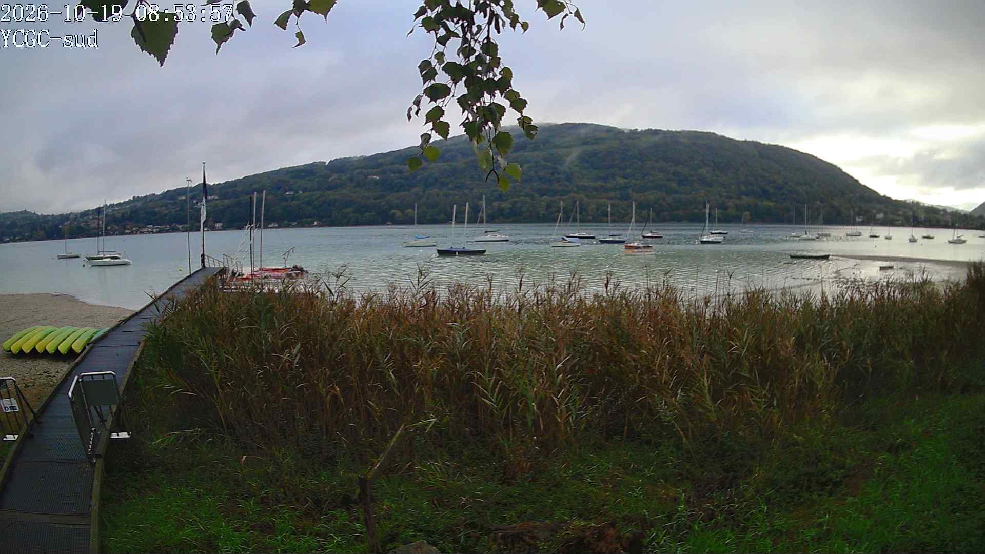 Vue Sud du lac de Paladru